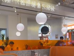 -黄记煌三汁焖锅(新佳丽江汉路店)