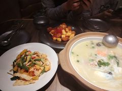 -云海肴汽锅鸡·云南小炒(曲江大悦城店)