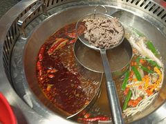 -醉董牛川派鲜肉自选火锅(烟台店)