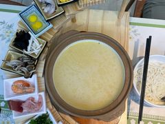 云南过桥米线-云海肴·汽锅鸡·云南菜(高德置地店)