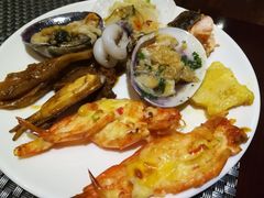 -荣誉国际酒店-云顶旋转餐厅