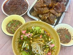 -王万妈卤猪脚(青岩交通路)