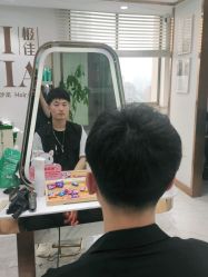 -镁连社·美联社
