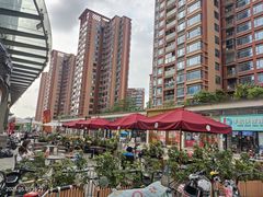 -领尚沃尔玛购物广场(大岭山玉屏路分店)