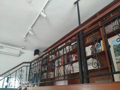 景观位-彳亍咖啡·这里(水湾路店)