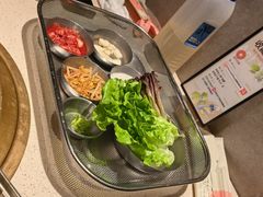-蚂蚁洞·烤肉大营地(上海静安大悦城店)