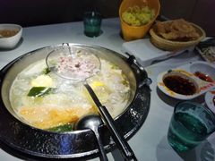 -浪里寻·臻牛养生牛肉火锅(方圆荟店)