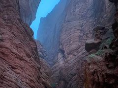 -天山神秘大峡谷