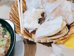 -闫家驴肉老店(华电一校店)