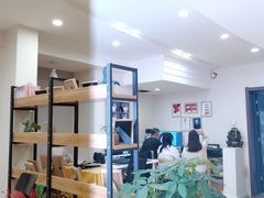 -花儿照相馆·最美证件照(红旗街万达店)