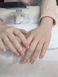 -尤米一站式美甲美睫