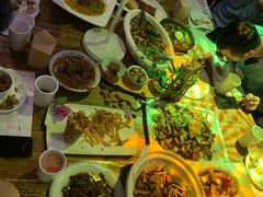 -胡桃里音乐餐厅(陶溪川店)(川湘赣菜·世界百大酒庄直供红酒·音乐表演)