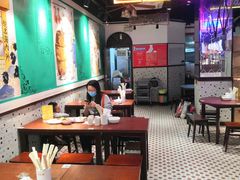 大堂-陈光记烧腊(长寿路店)