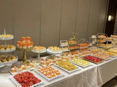 -洛雅艾思茶歇·冷餐·甜品台(金泰大厦店)