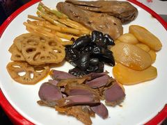 -万重锦·人文川菜馆(骡马市店)