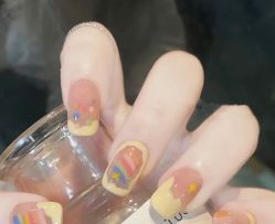 -悦指间美甲美睫