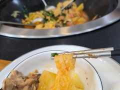 -老刘生态大鱼坊铁锅炖鱼(赛马场店)