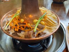 -岳记兴隆·青城腊排铜火锅(融创店)