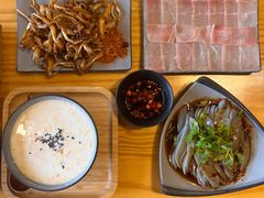 -勺子米线·云南传统小吃市集(四方街店)