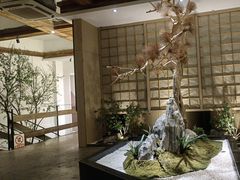 -蜜桃餐厅·伴山(湖滨商业街店)