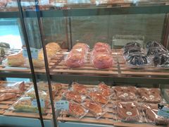 面包甜点陈列柜-奈雪的茶(深圳北站店)