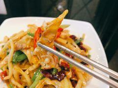 口水椒麻鸡-高第街56号港式餐厅·精选(世茂广场宽厚里大明湖店)