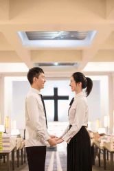 -雪中彩影婚纱摄影·微光艺术中心