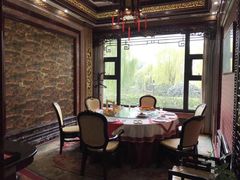 包厢-鹊华居·地道鲁菜·海鲜·融合味(大明湖店)