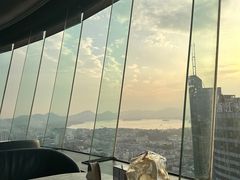 -Hi City·城市之巅