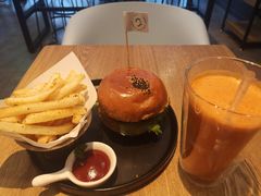 -龙治汉堡(中华城店)