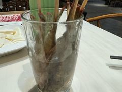 鲜活竹签虾-围炉夜话·潮汕卤水火锅(榕江店)