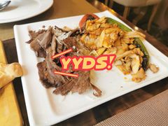 什锦烤肉拌饭-苏坦土耳其餐厅(白云宾馆店)