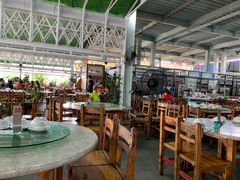 大堂-四川小胡子海鲜(丁村万人海鲜广场店)