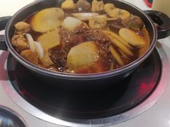 -运气牛自助酱大骨火锅(南京东路店)