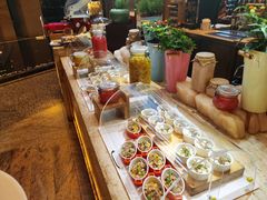 -松山湖凯悦酒店·Café自助餐厅·周末火舞秀表演