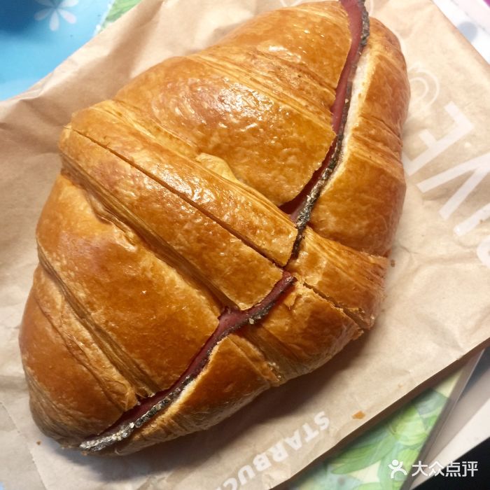 星巴克(常熟恒隆店)牛肉芝士可颂图片 - 第2张