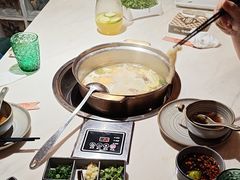 -喃喃椰·糟粕醋·椰子鸡火锅(七堡花园店)