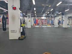 -FIGHTMAN格斗俱乐部(长宁临空店)