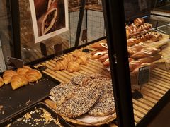 -Dough&Joe团憩(瑞虹天地月亮湾店)