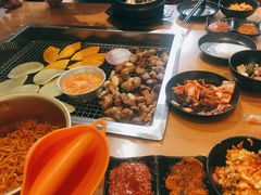 -肉甲韩国木炭烤肉(新壹街1店)