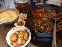 -富正毅三下锅·湘西韵味(天门山索道店)
