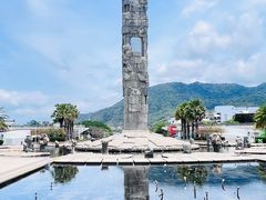 -亚龙湾中心广场