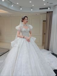 点击看大图 -拉瑞娜LaReine婚纱礼服高级定制