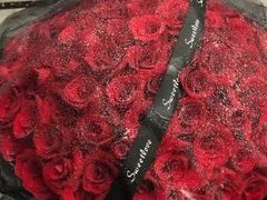 -花间阁鲜花气球连锁(两路口上清寺急市救中心店)