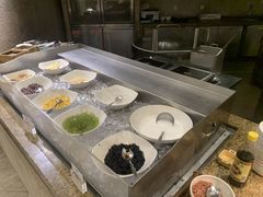 -华邑酒店·鲜艳全日自助餐厅