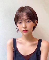 -BULB STUDIO 巴柏明星发型工作室