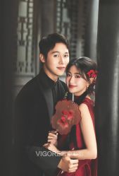 -雪中彩影婚纱摄影·微光艺术中心