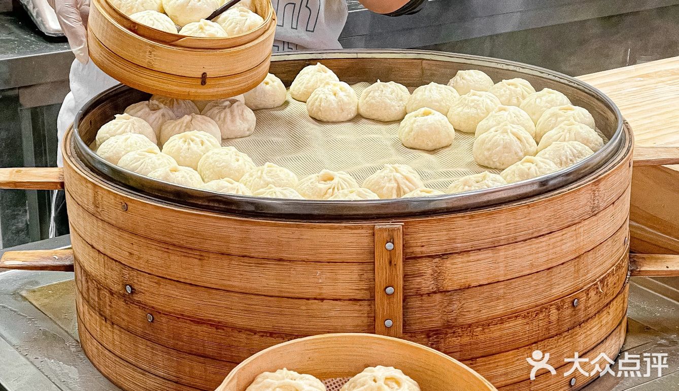 每天早起！就是为了这一口烧椒和牛小笼包！