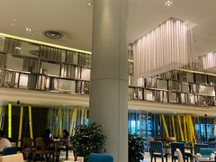 -上海滴水湖皇冠假日酒店