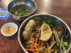 香茅猪颈肉捞粉-海安安越南粉(丹竹頭店)
